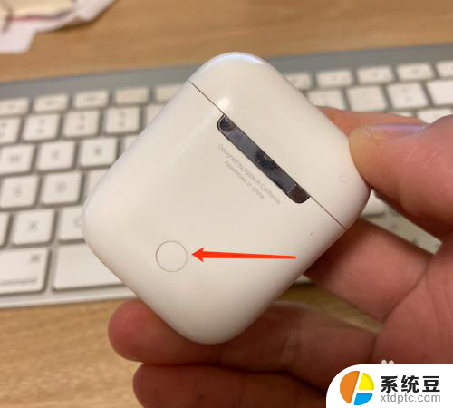 ipod耳机怎么连接电脑 Windows 10电脑怎样连接苹果AirPods