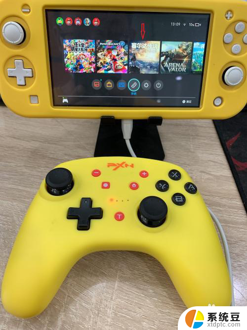 switch4个手柄怎么连接 Switch主机手柄连接步骤