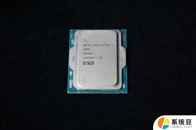 谁能突破1000帧？AMD锐龙9 9950X3D大战intel Ultra 9 285K！ - 游戏性能对比